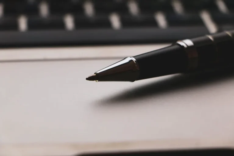 How to Write a Strong Thesis Statement