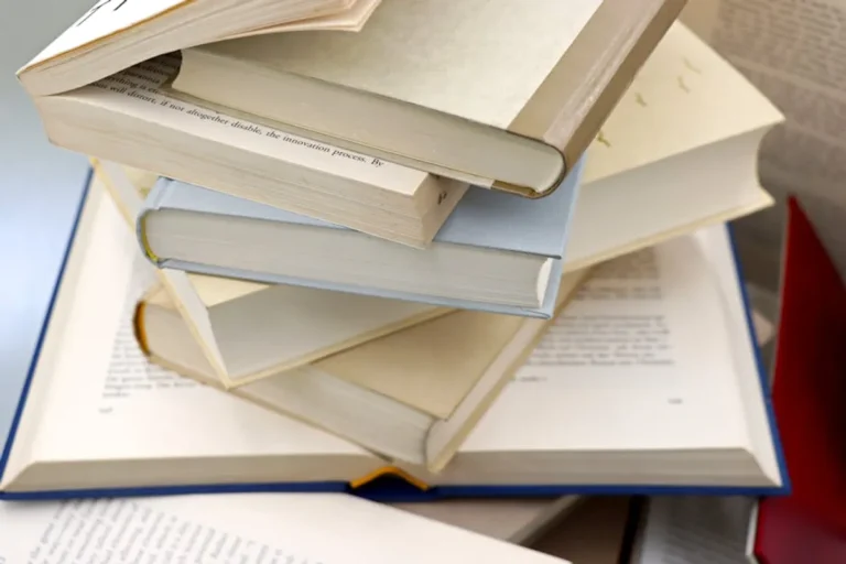 How to Write a Thesis Statement