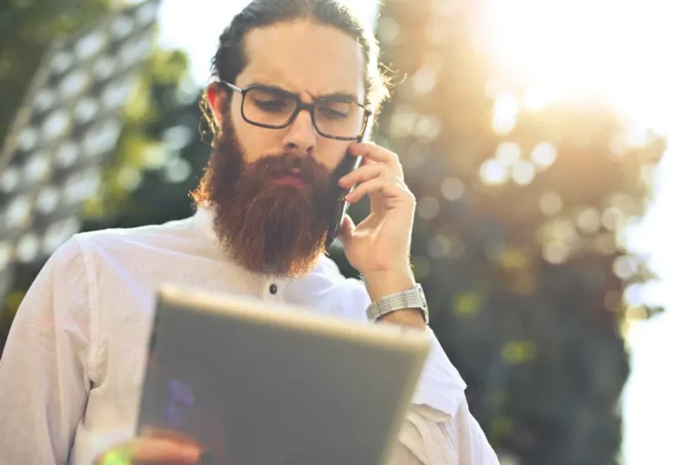 Reader intent around fontmirror.com: informational, commercial, or navigational?